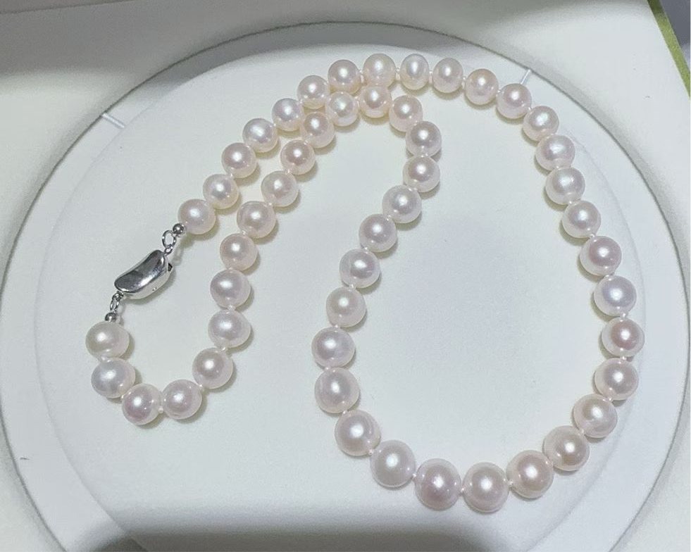 Freshwater Pearl Necklace – High Luster, Minimal Blemish | Sterling Silver Clasp | 8–9mm Near-Round Pearls