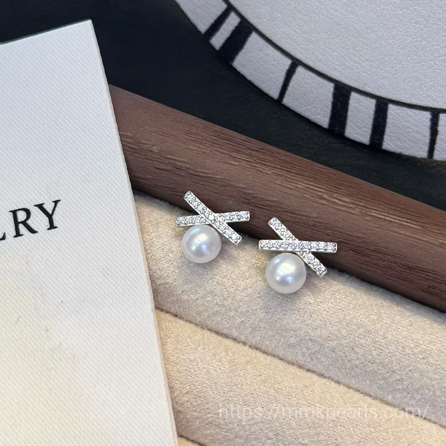 X-Shaped Studs | S925 Sterling Silver | 7-8mm Pearls