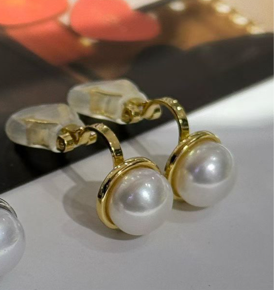 Everyday Pearl Ear Cuffs | Simple & Stylish Non-Pierced Design