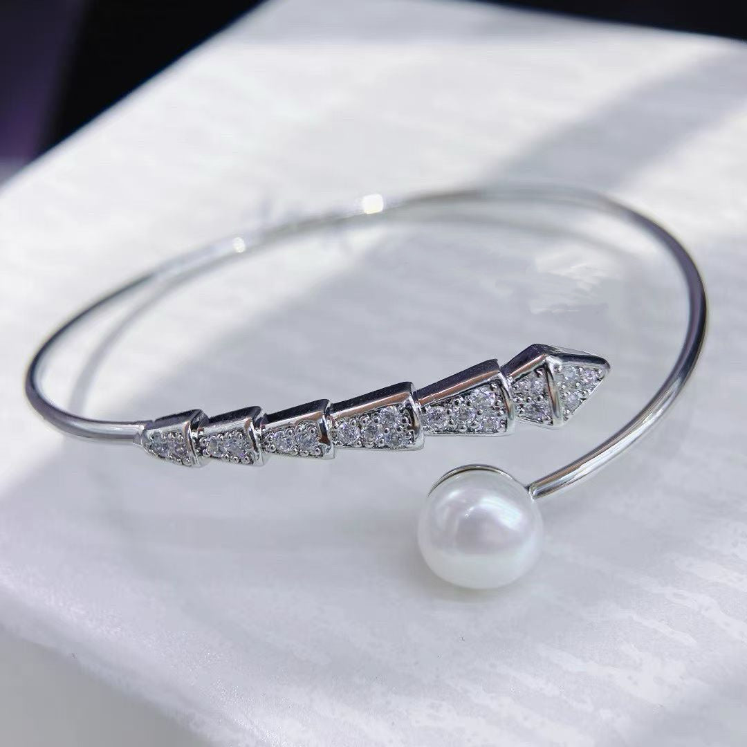 Pearl Bracelet with Snake Chain Design | Adjustable Fit