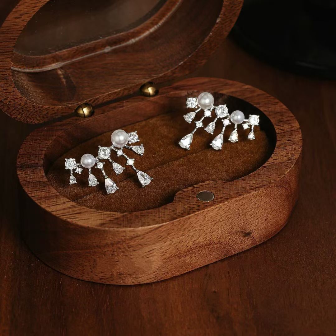Sparkling “Mermaid Tears” Star Earrings