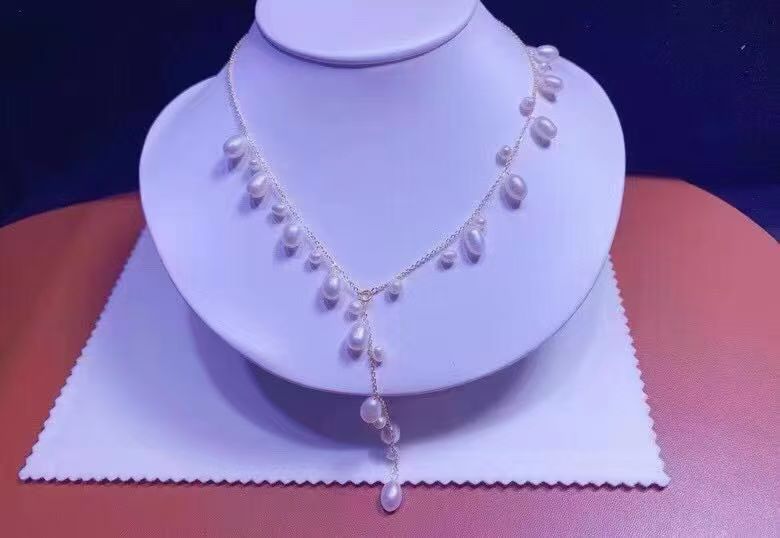 Mermaid’s Tear Pearl Necklace