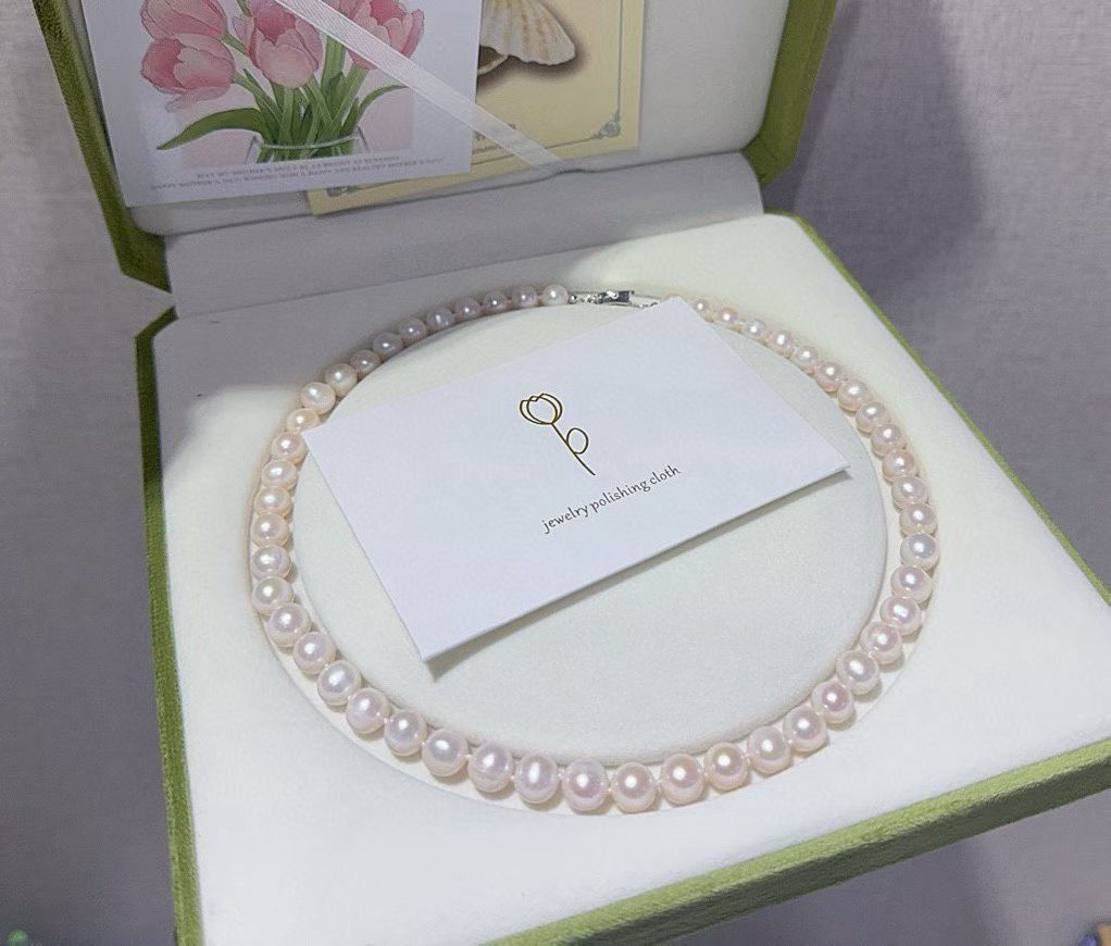 Freshwater Pearl Necklace – High Luster, Minimal Blemish | Sterling Silver Clasp | 8–9mm Near-Round Pearls