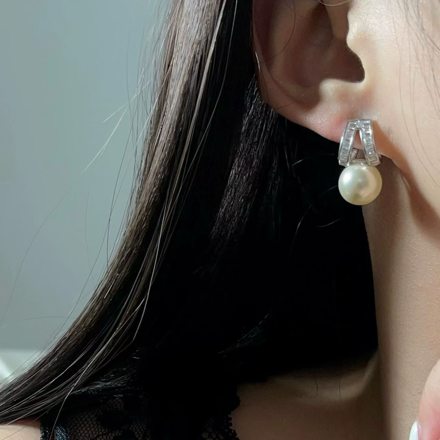 Minimalist Infinity Pearl Stud Earrings | 8–9mm Natural Pearls