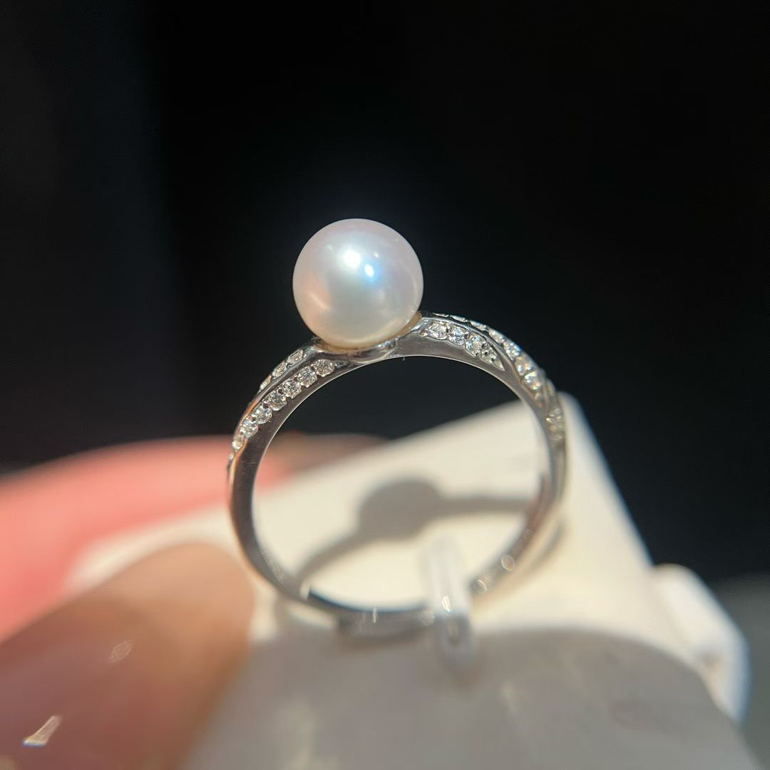Sterling Silver Twisted Band Ring | 7–8mm Pearl | High Luster Natural