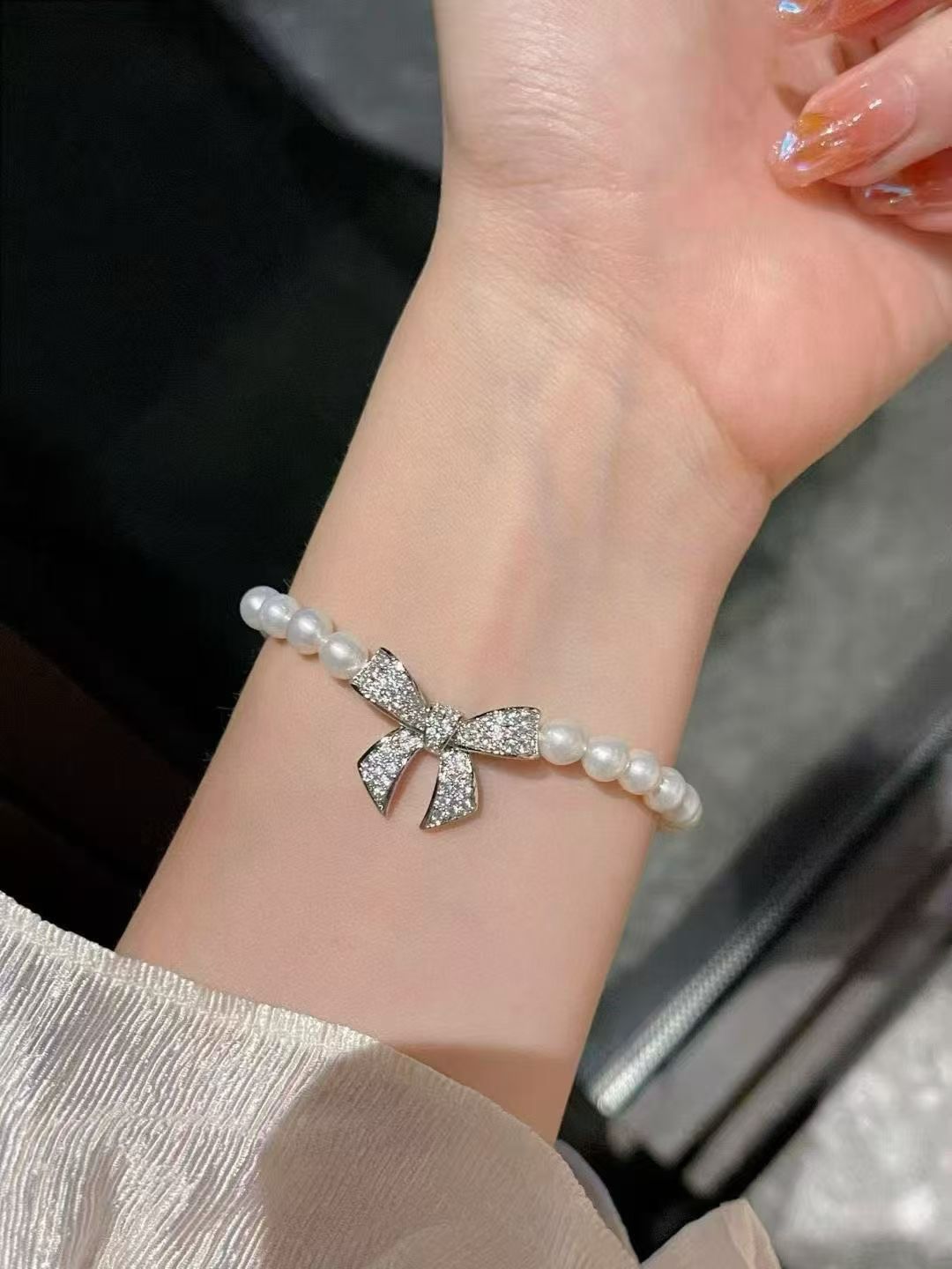 Sparkling Bow & Pearls Necklace & Bracelet Set