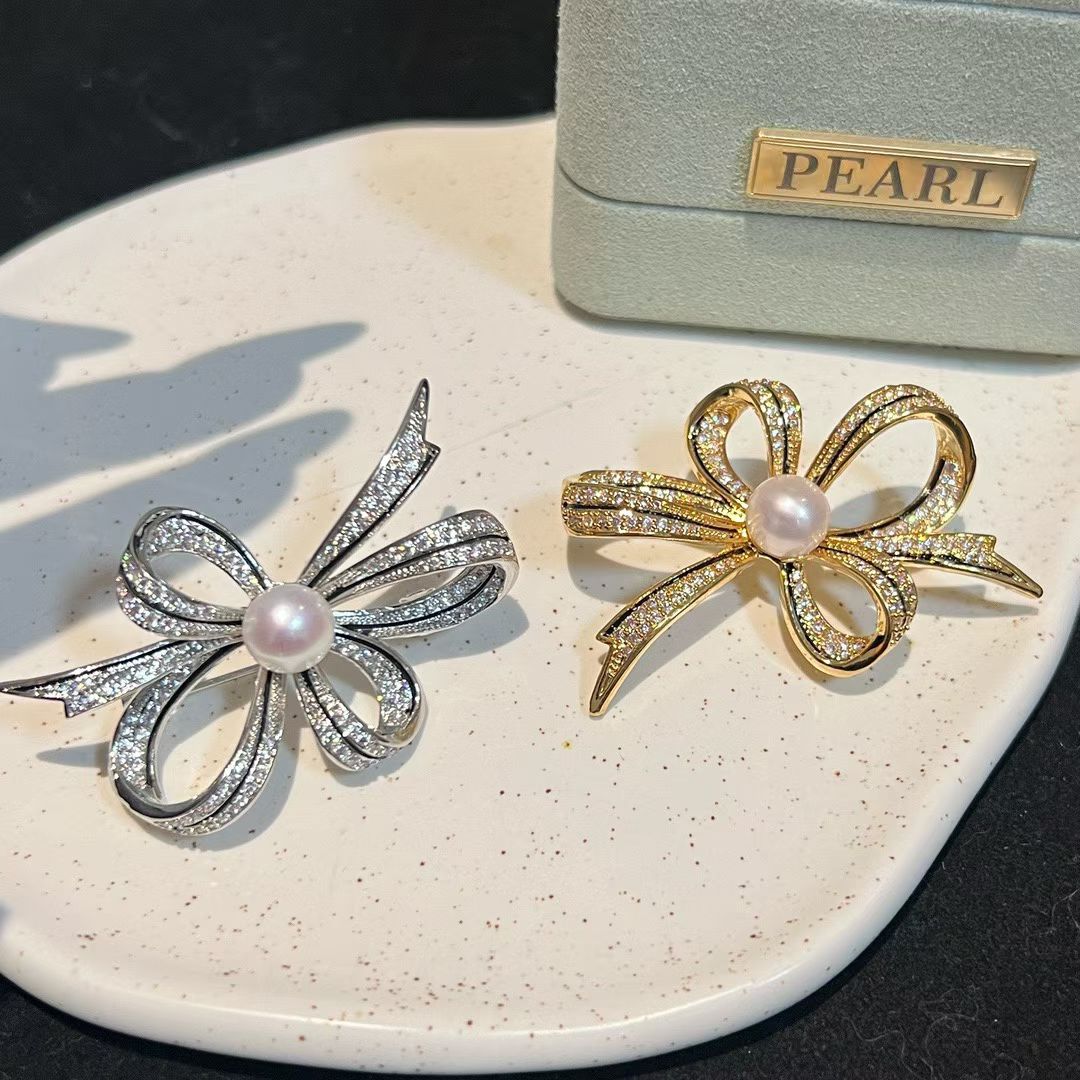Bow Pearl Brooch Pin | 8–9mm Pearl