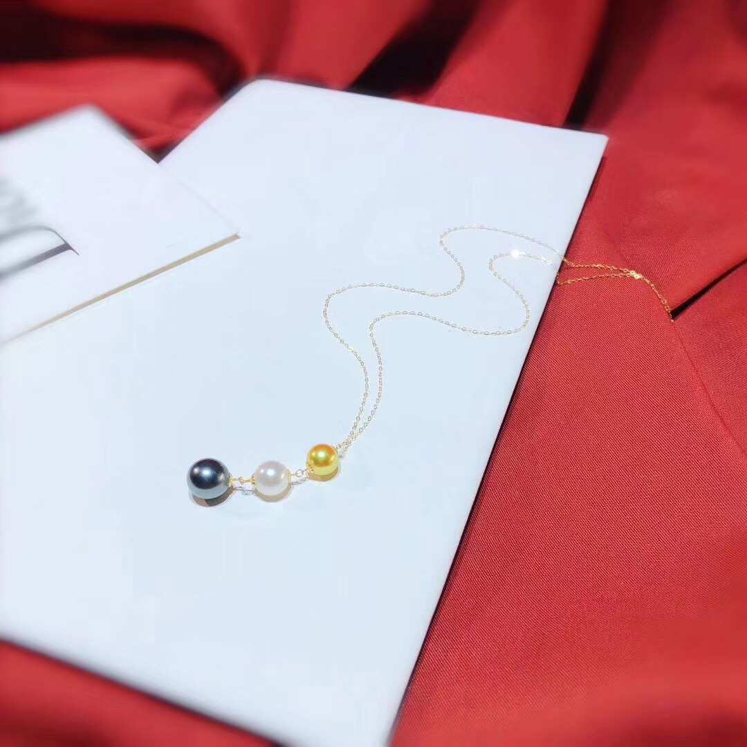 The Ocean Trilogie Pendant | Golden, White & Black Pearls on 18K Yellow/White Gold Chain | Elegant 3-Tone Pearl Necklace
