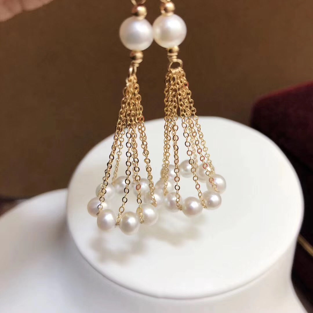 “Full Skirt Dress” Pearl Earrings