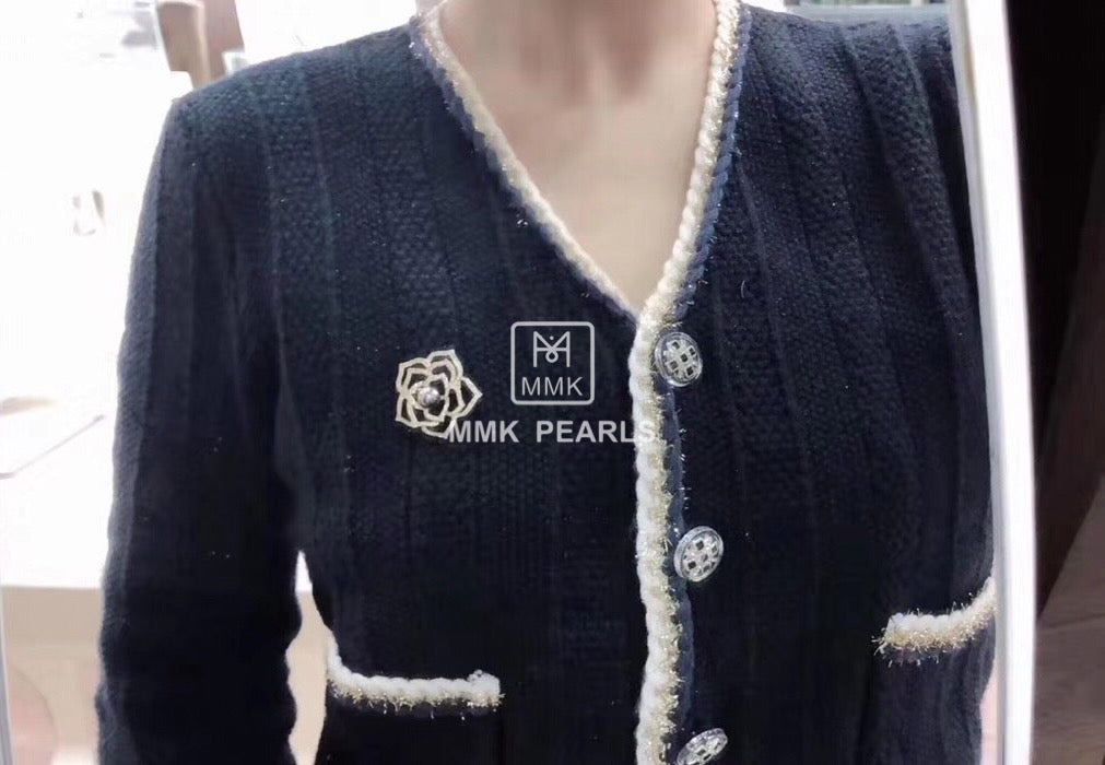 Floral Black Pearl Brooch
