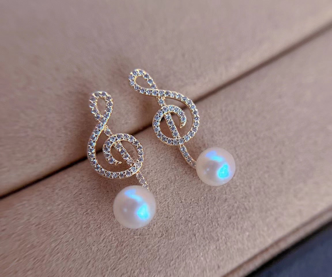 14K Gold Filled Treble Clef Pearl Earrings