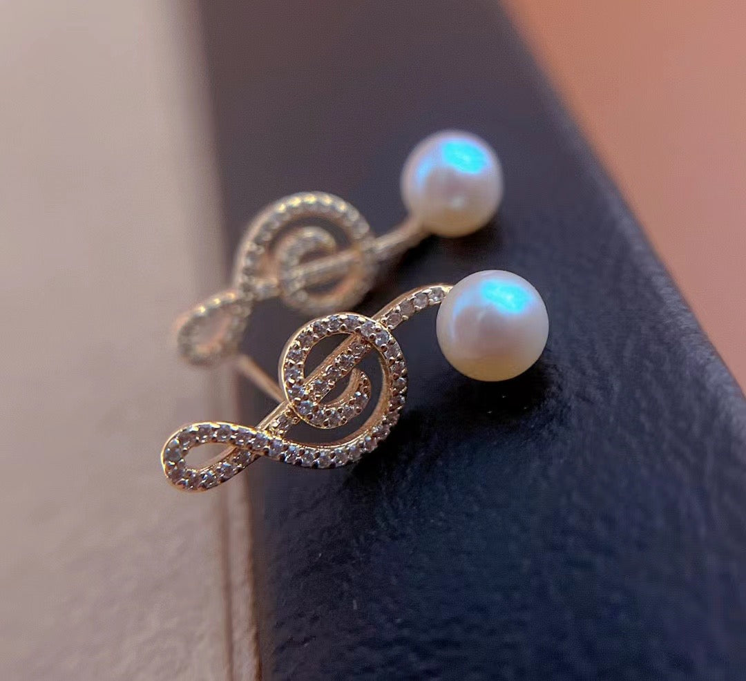 14K Gold Filled Treble Clef Pearl Earrings