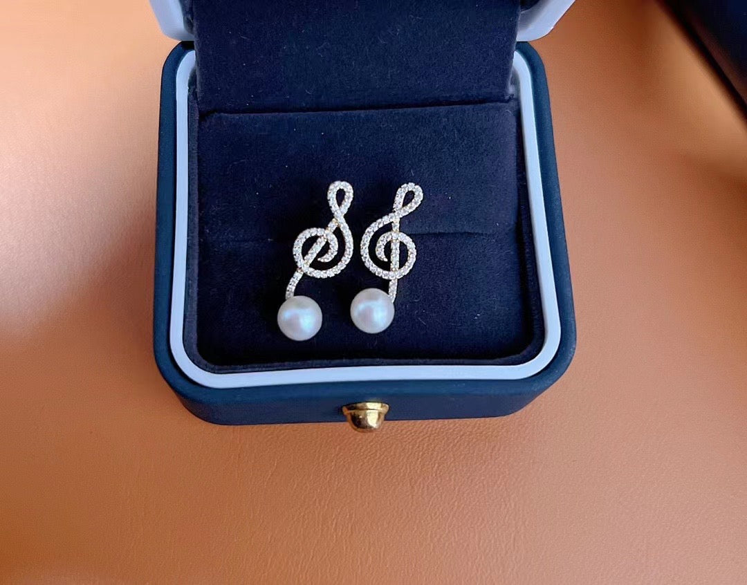 14K Gold Filled Treble Clef Pearl Earrings