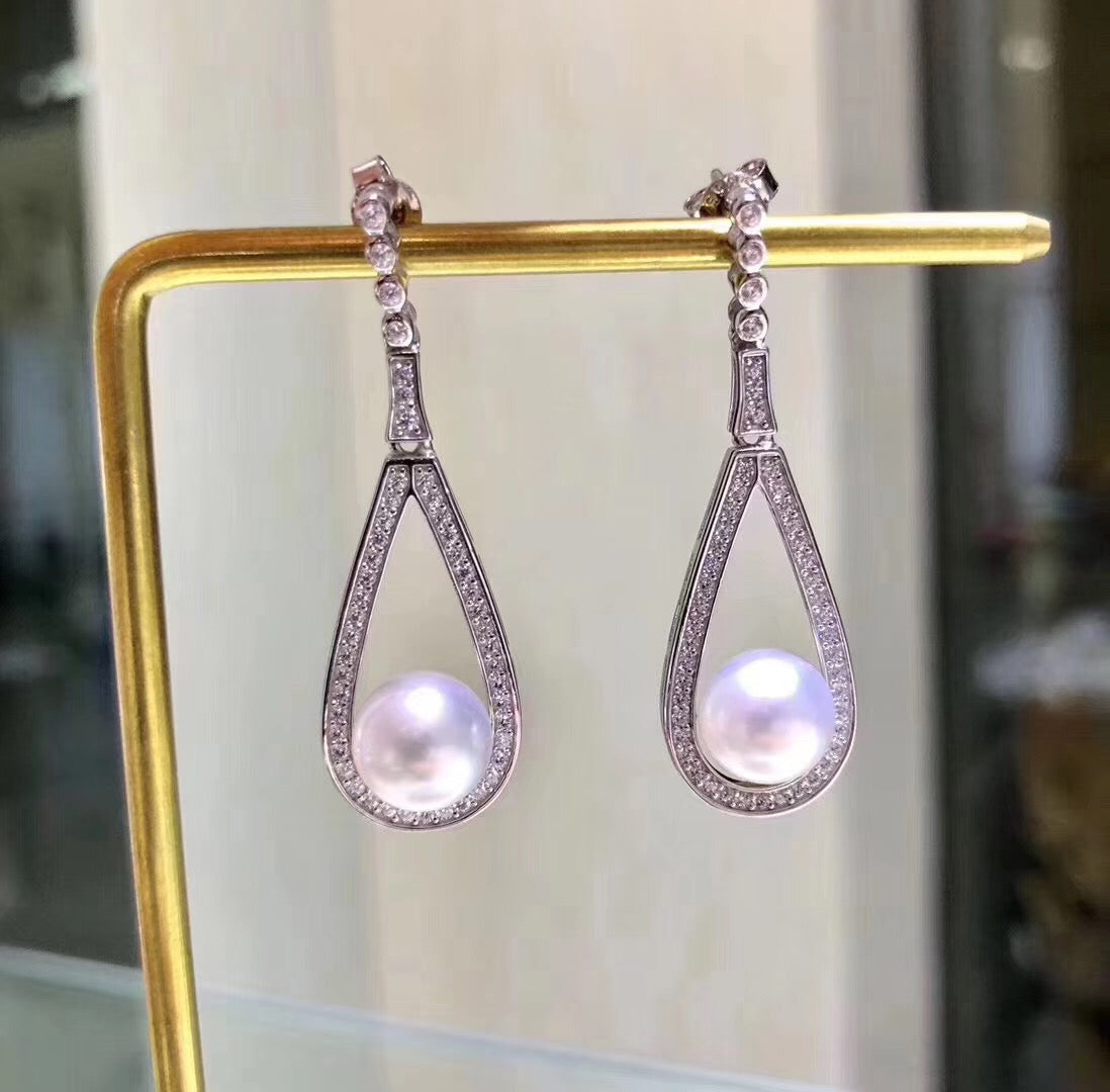 TearDrop Shaped Pearl Earrings