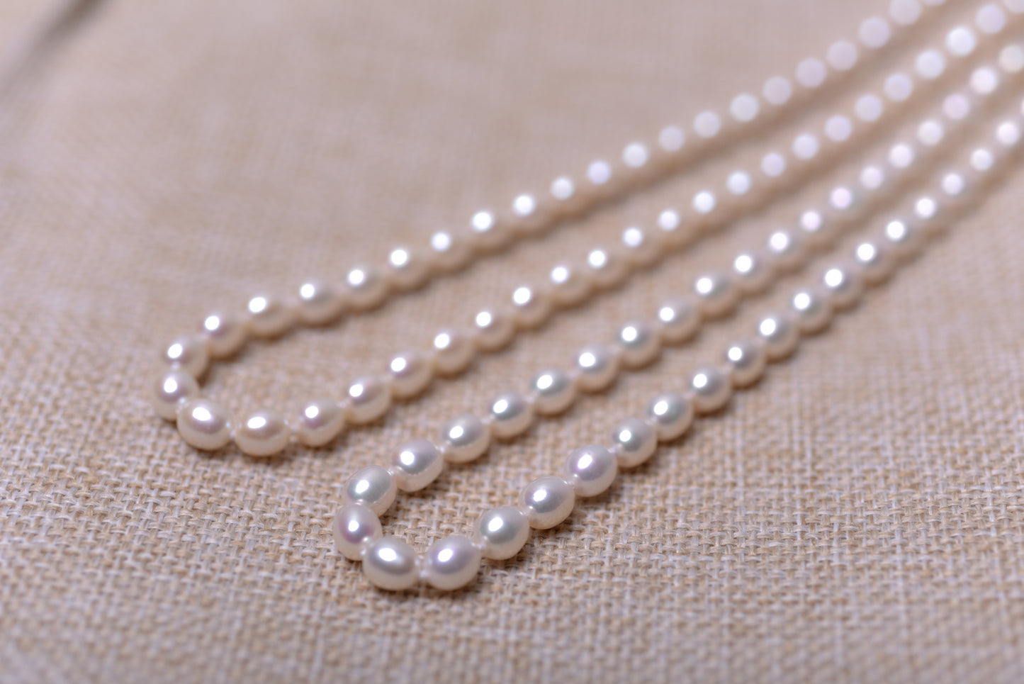 Pure Oval Luster Necklace | 7‑8mm Pearls | 14K Yellow/White Gold Clasp