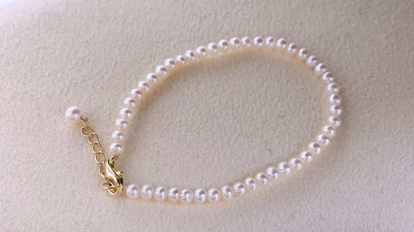 Classic All-Natural White Pearl Bracelet – Adjustable Fit