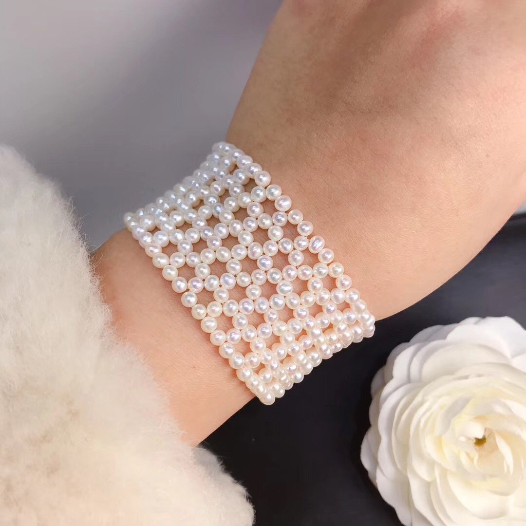 Stretchable Pearl Wristband | Handcrafted by MMK Artisans | Free Custom Fitting