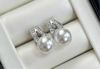 Minimalist Infinity Pearl Stud Earrings | 8–9mm Natural Pearls