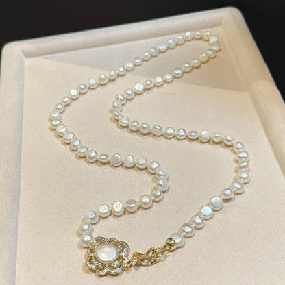 Flower Clasp Baroque Pearl Necklace | 8-9mm