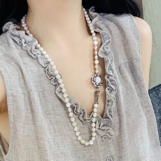 Flower Clasp Baroque Pearl Necklace | 8-9mm