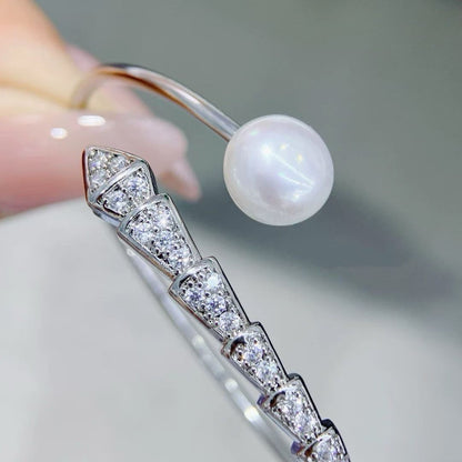 Pearl Bracelet with Snake Chain Design | Adjustable Fit