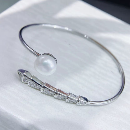 Pearl Bracelet with Snake Chain Design | Adjustable Fit