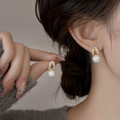 Minimalist Infinity Pearl Stud Earrings | 8–9mm Natural Pearls