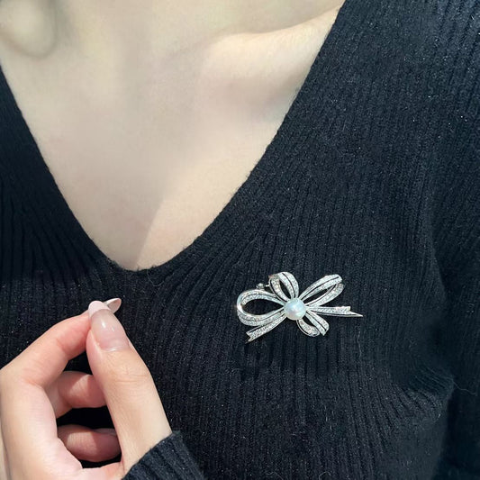 Bow Pearl Brooch Pin | 8–9mm Pearl