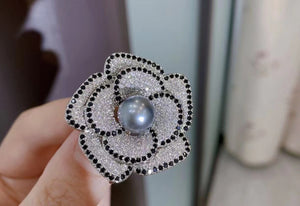 Camellia - Tahitian Silver Gray Pearl Brooch