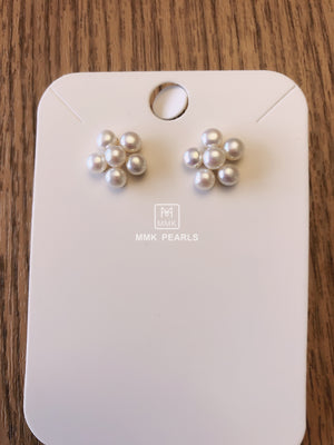 6-Pearl Flower Studs Earrings Design B