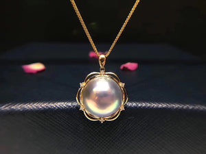 18K Gold 13-14mm Mabe Pearl Pendant Necklace
